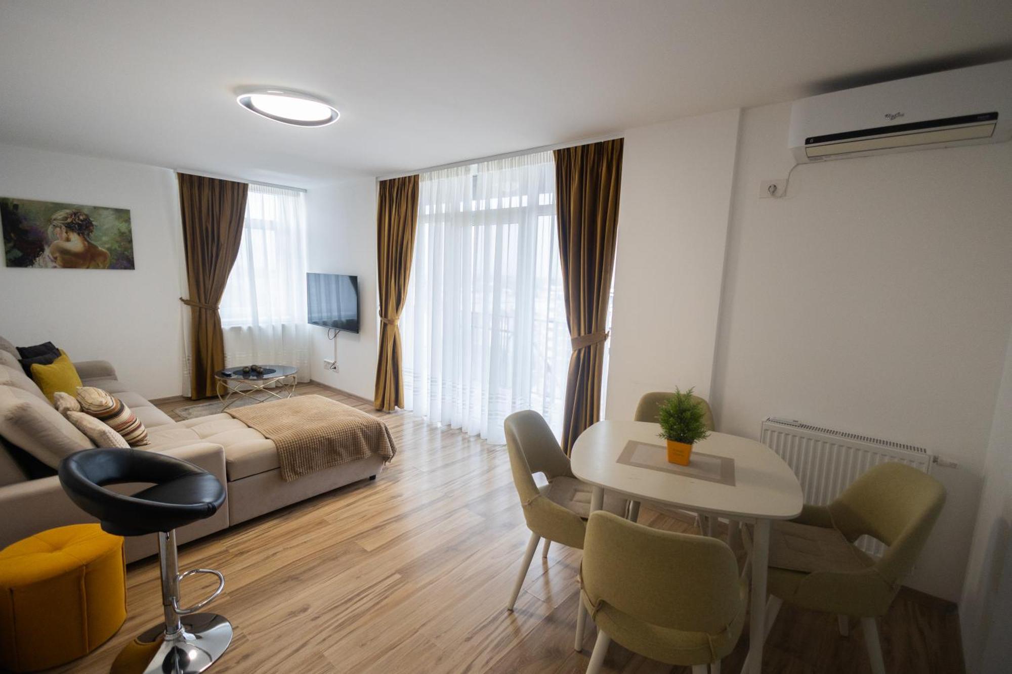 Panorama Luxury Apartment Орадеа Екстериор снимка